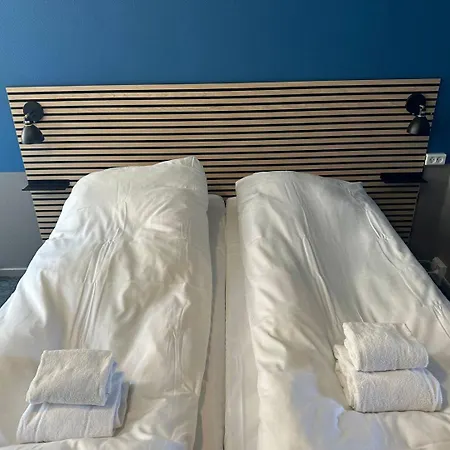 Bed and breakfast Double 8 On Pedestrian Street