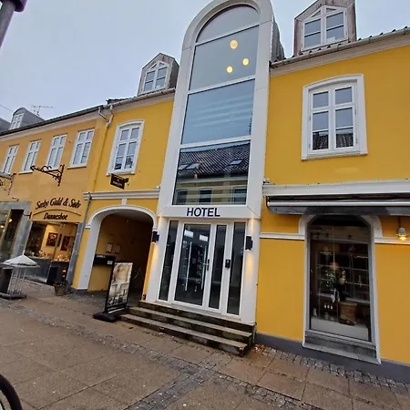 Hotel Double 8 On Pedestrian Street 3*